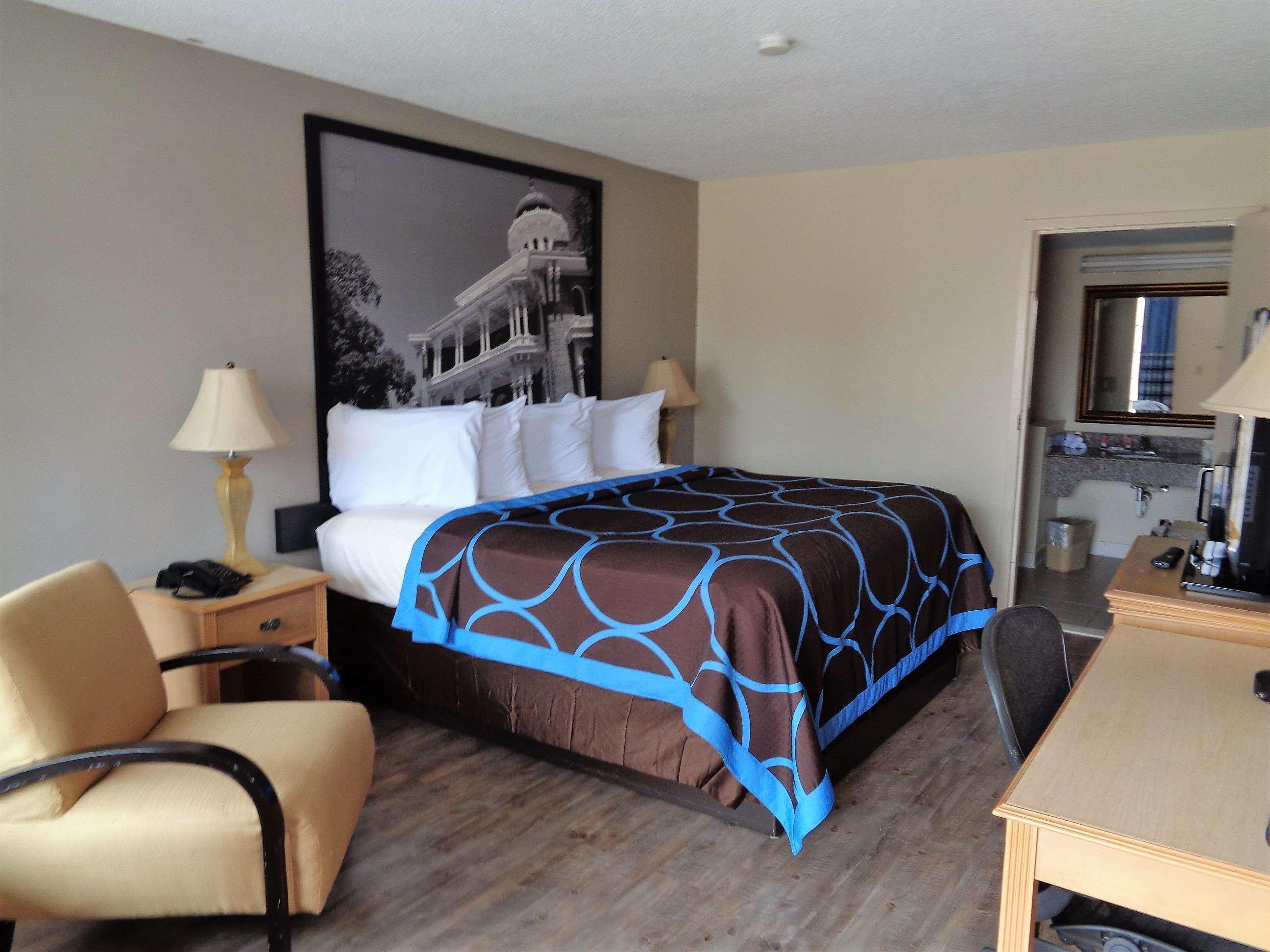 Super 8 By Wyndham Gulfport Biloxi Airport Motel Eksteriør bilde