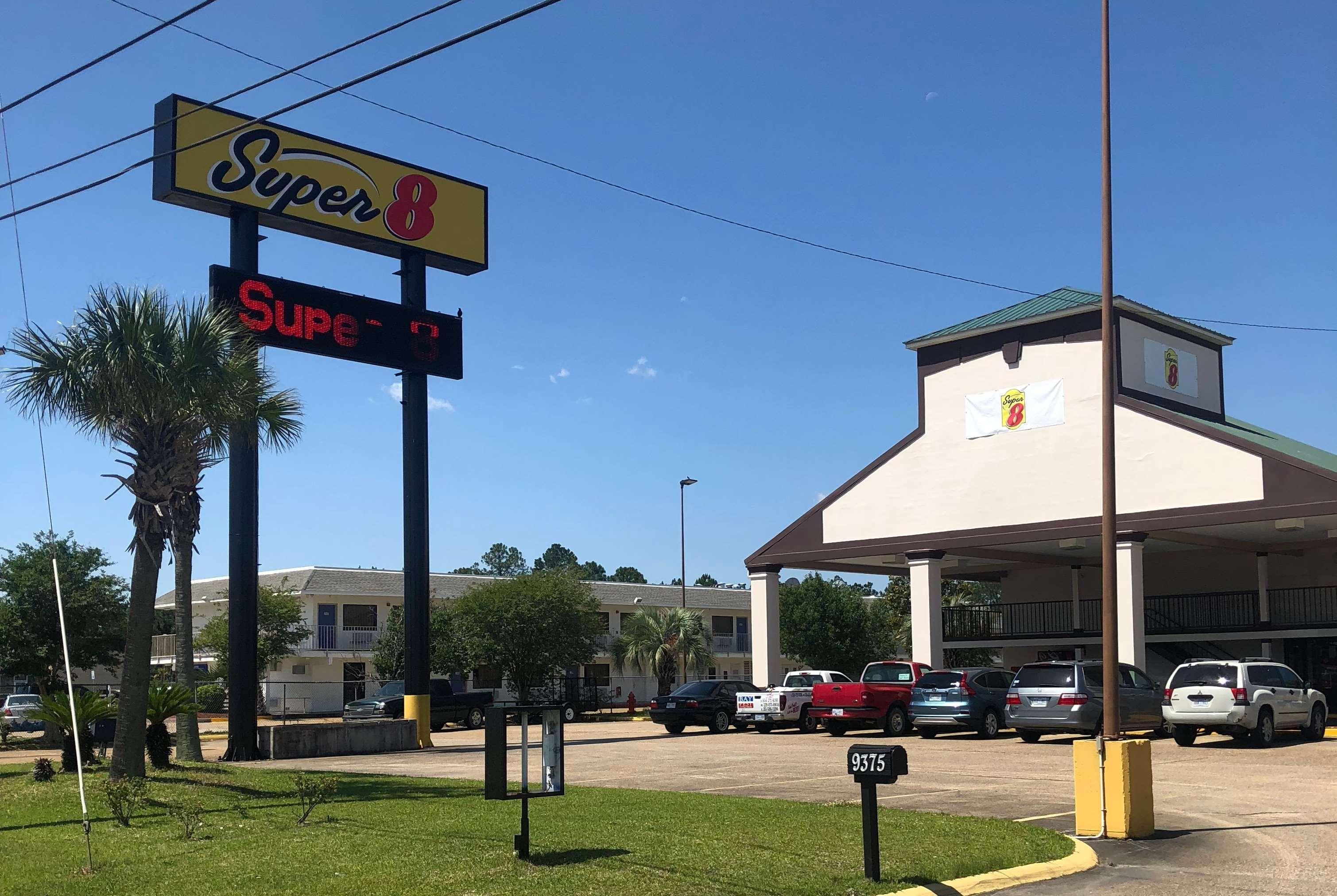 Super 8 By Wyndham Gulfport Biloxi Airport Motel Eksteriør bilde