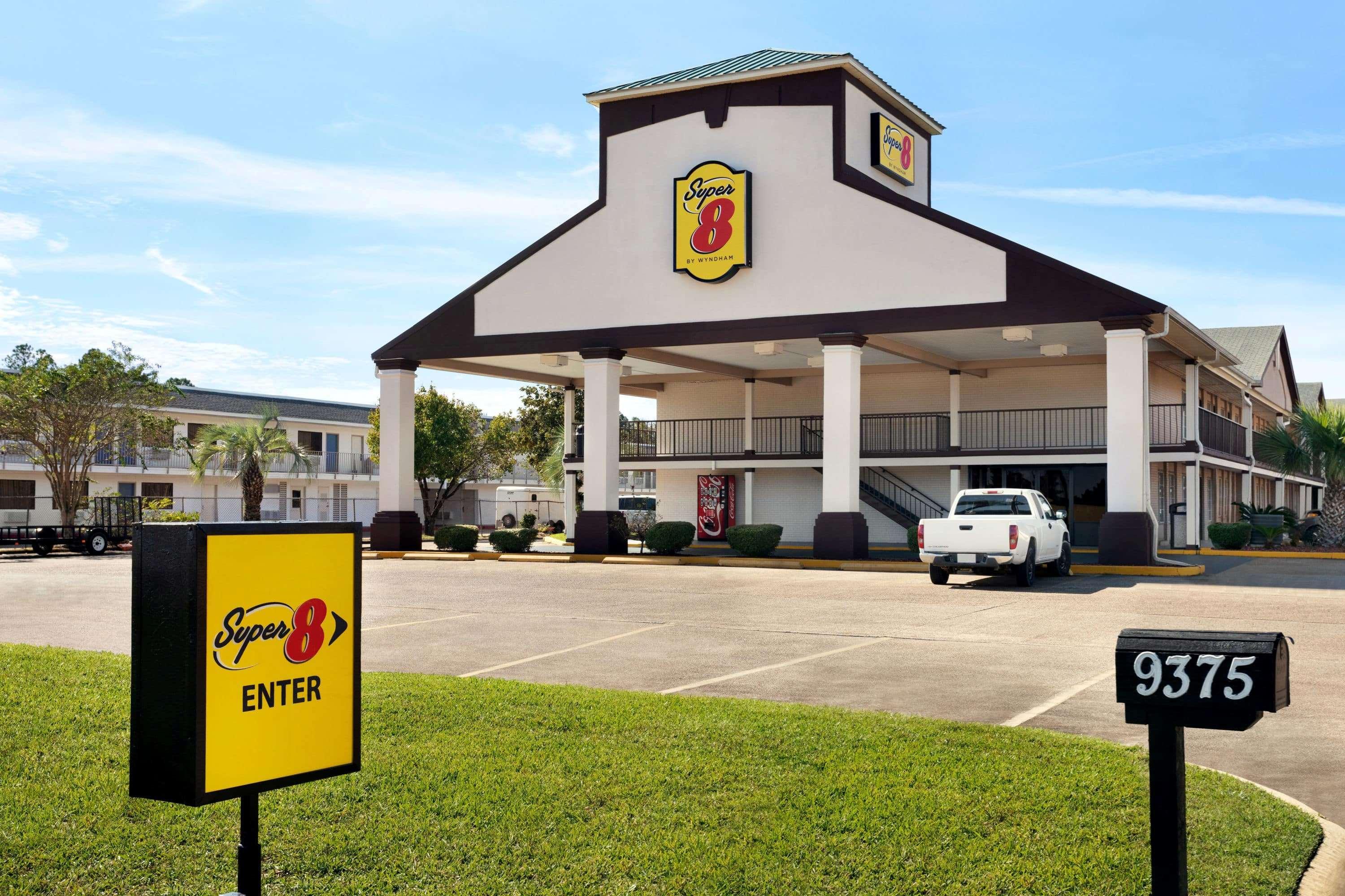 Super 8 By Wyndham Gulfport Biloxi Airport Motel Eksteriør bilde